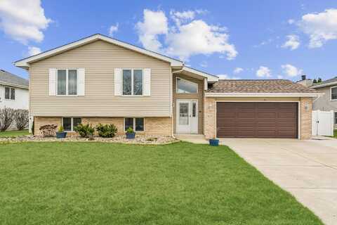8771 Calhoun Place, Crown Point, IN 46307