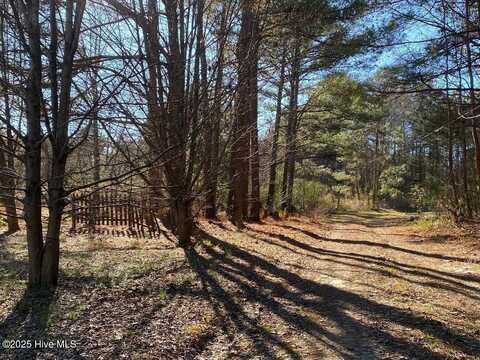 Lot 8 Tanner St, Henderson, NC 27536