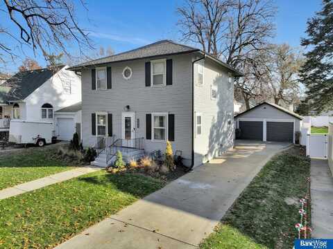 2240 S 47Th Street, Lincoln, NE 68506