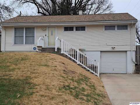 6641 Lafayette Avenue, Omaha, NE 68132