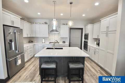 2420 Sievers Place, Lincoln, NE 68512