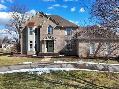 5915 Creekview Court, Ann Arbor, MI 48108