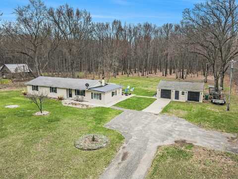 55725 Resort Road, Three Rivers, MI 49093