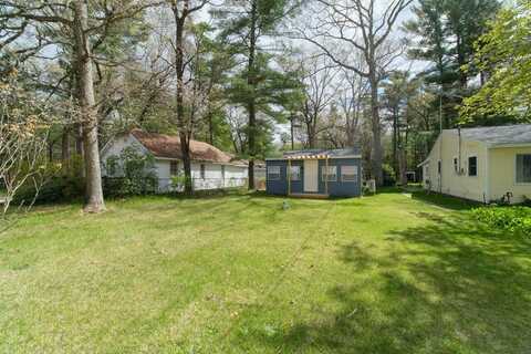5820 Maple Road, Twin Lake, MI 49457