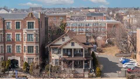 663 Martin Luther King Blvd, Newark, NJ 07102