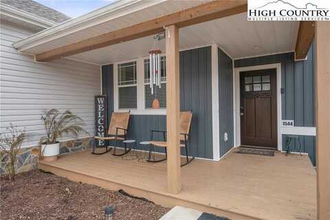1544 Farmington Hills Drive, Conover, NC 28613