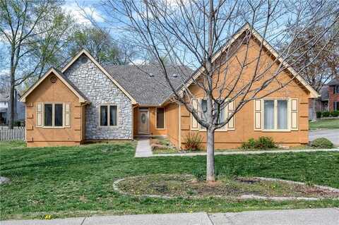 652 BUTTERNUT Lane, Liberty, MO 64068