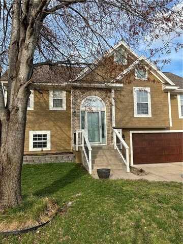 2002 Lake Drive, Smithville, MO 64089