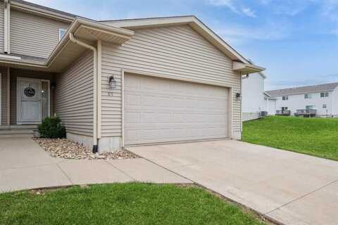 85 Woodstone Ln SW, CedarRapids, IA 52404
