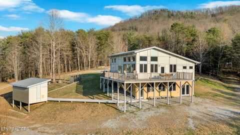 1098 Paint mountain Rd, Greeneville, TN 37743