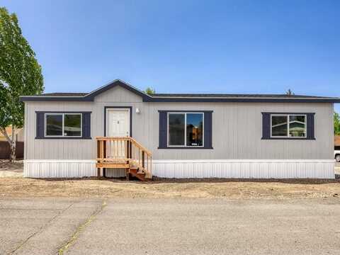 4647 Winter Avenue, Klamath Falls, OR 97603