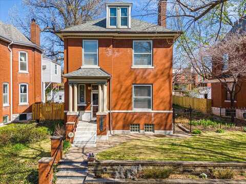 3425 Halliday Avenue, Saint Louis, MO 63118