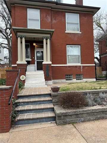 3425 Halliday Avenue, Saint Louis, MO 63118