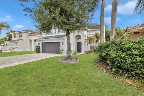 10766 Crescendo Cir, Boca Raton, FL 33498