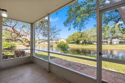 10 Oakridge B, Deerfield Beach, FL 33442