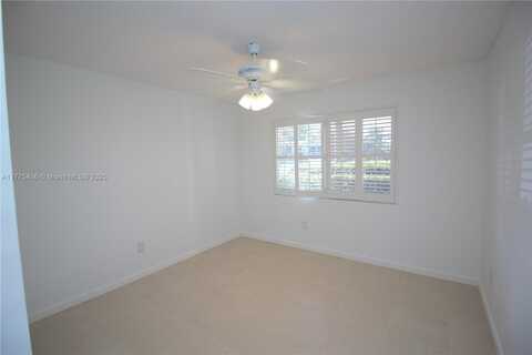 10312 E Clairmont Cir, Tamarac, FL 33321
