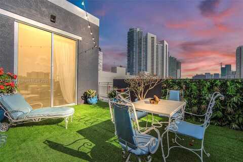 2275 Biscayne Blvd, Miami, FL 33137