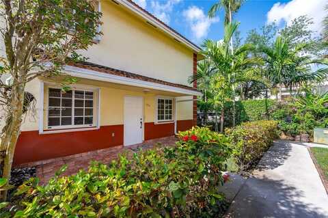 6768 NW 182nd St, Hialeah, FL 33015