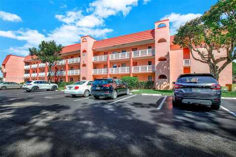 9621 Sunrise Lakes Blvd, Sunrise, FL 33322