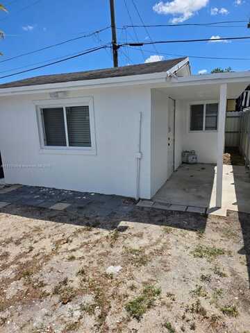 3060 NW 98th St, Miami, FL 33147