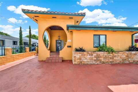 818 NW 34th Ave, Miami, FL 33125