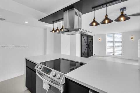 8305 Crespi Blvd, Miami Beach, FL 33141