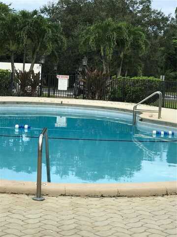 15201 NE 6th Ave, Miami, FL 33162