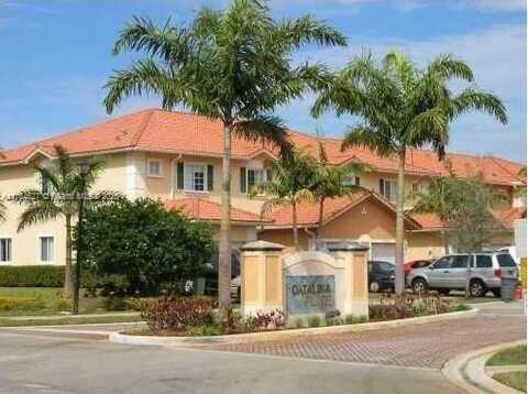 6482 Catalina Ln, Tamarac, FL 33321