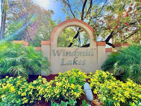 8734 SW 3rd St, Pembroke Pines, FL 33025