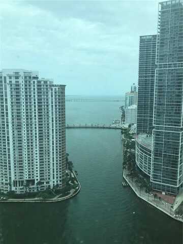 300 S Biscayne Blvd, Miami, FL 33131