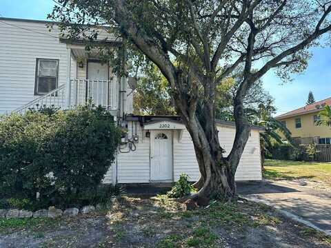 2202 Van Buren St, Hollywood, FL 33020