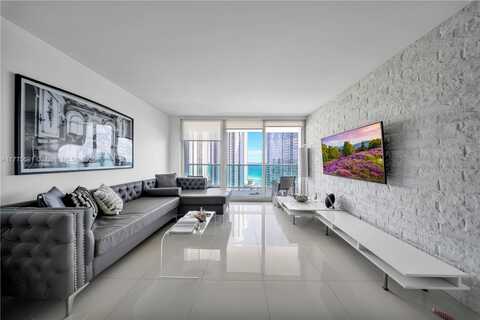 100 Bayview Dr, Sunny Isles Beach, FL 33160