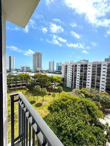 17011 N Bay Rd, Sunny Isles Beach, FL 33160