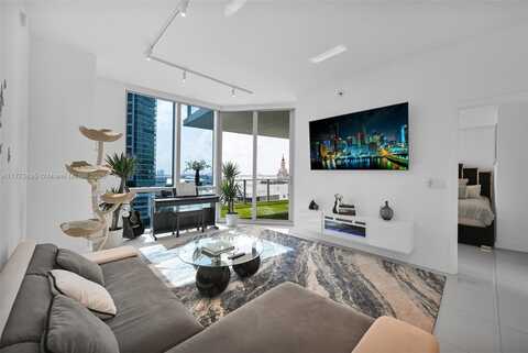 851 NE 1st Ave, Miami, FL 33132