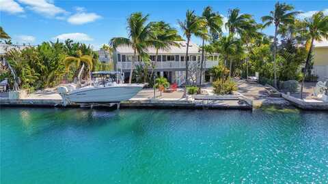 17081 W Starfish Ln W, Sugarloaf, FL 33042