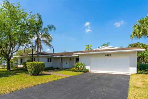 13100 SW 108th Ct, Miami, FL 33176