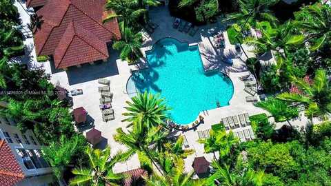 19555 E Country Club Dr, Aventura, FL 33180