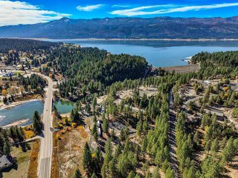 301 Vista Point Boulevard, Cascade, ID 83611