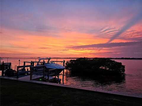 684 REGATTA WAY, BRADENTON, FL 34208