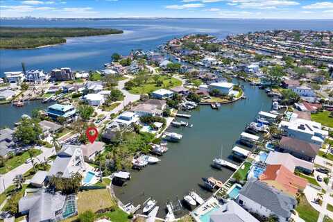1904 ARROWHEAD DRIVE NE, Saint Petersburg, FL 33703