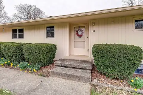 104 Mohawk Lane, West Lafayette, IN 47906