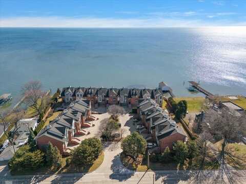 29146 Jefferson, Saint Clair Shores, MI 48081