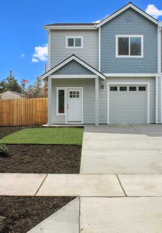 2365 SW 24th Street, Redmond, OR 97756