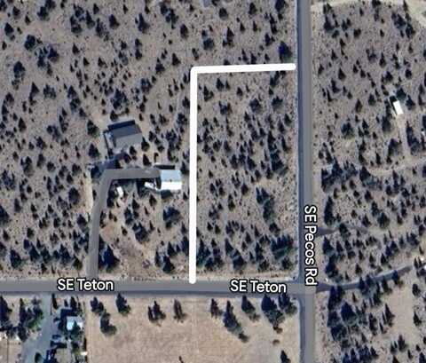 Teton Road, Prineville, OR 97754