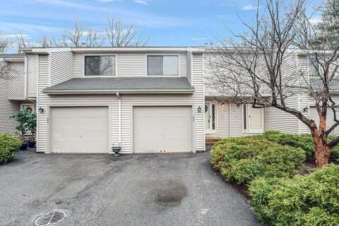 55 Samuel Dr, Grafton, MA 01536