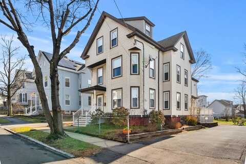 91 Fountain St, Haverhill, MA 01830
