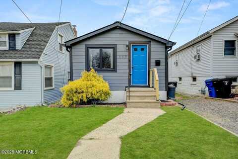 117 Burlington Avenue, Leonardo, NJ 07737