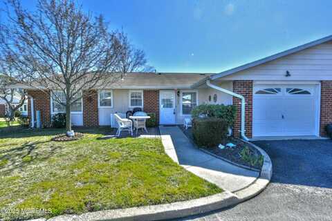 1125d Argyll Circle, Lakewood, NJ 08701