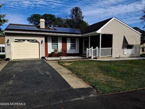92 Sunset Road, Whiting, NJ 08759