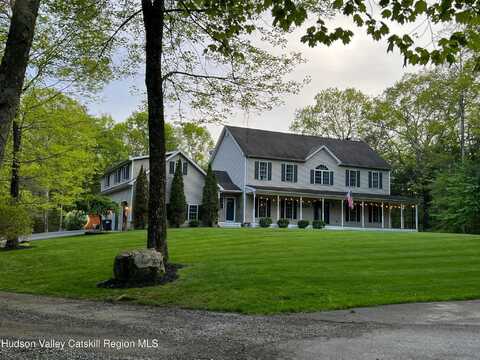 130 Laurel Lane, Saugerties, NY 12477